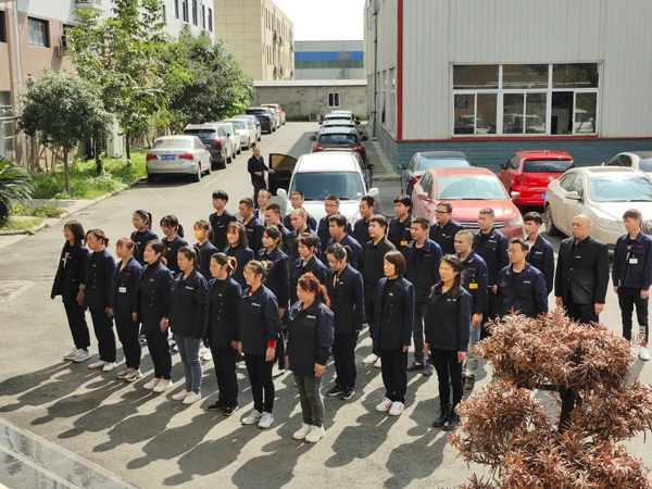Entrenamiento militar de nuevos empleados de otoño de 2021 en Chengdu Yibai Technology Co., Ltd.